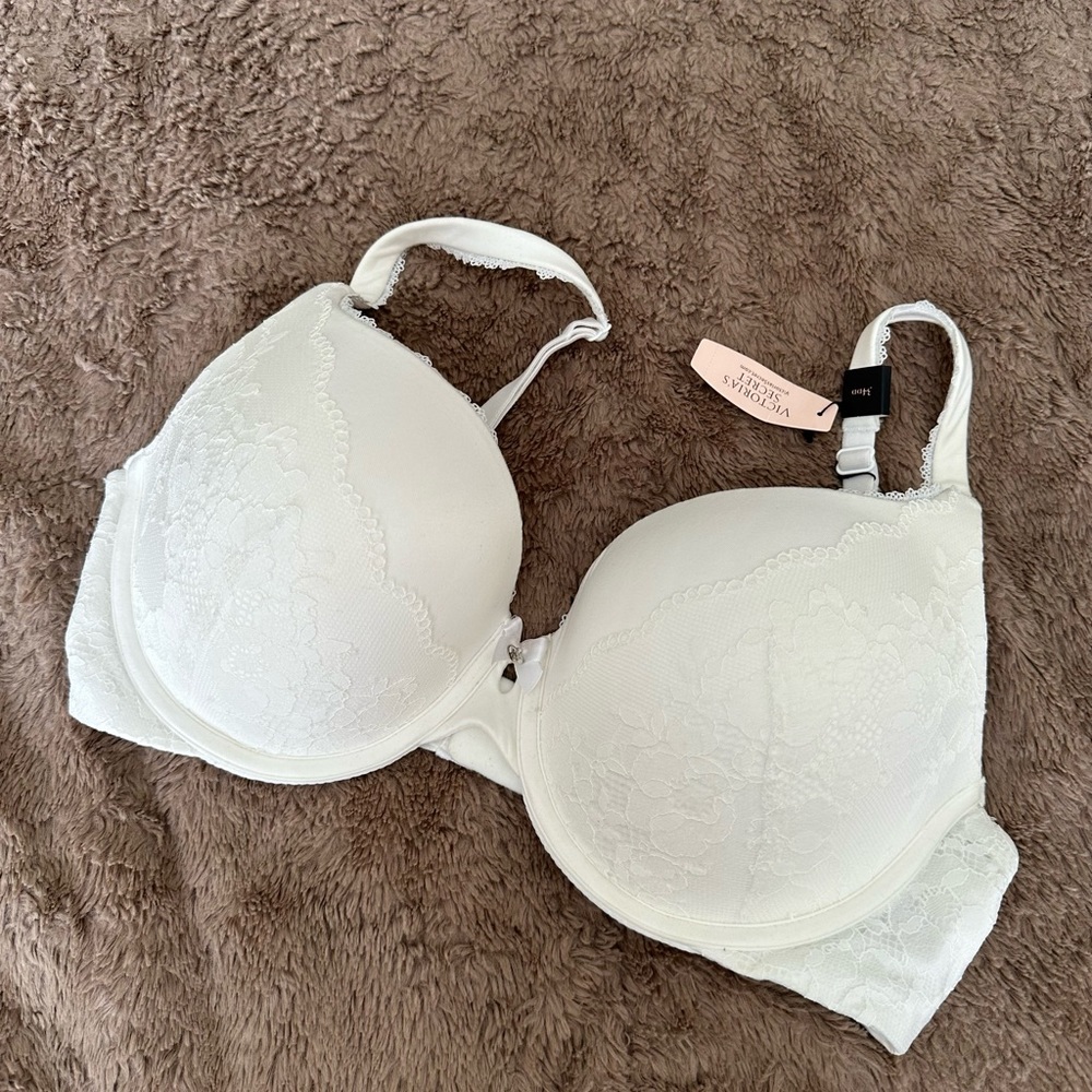 NWT Victoria’s Secret 34dd